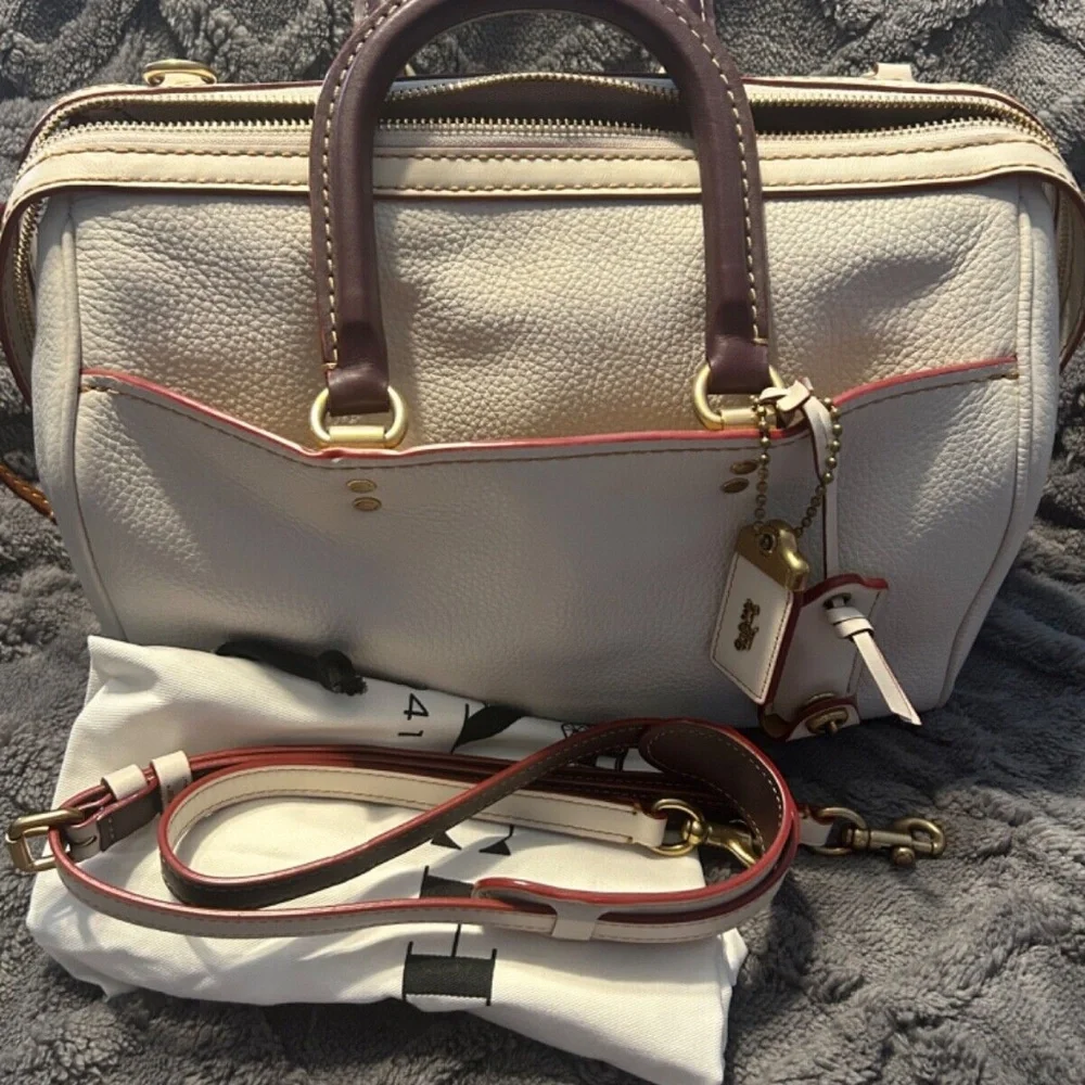 EUC Coach 1941 Rogue Satchel Pebble Leather Chalk/Brass - Picture 1 of 16